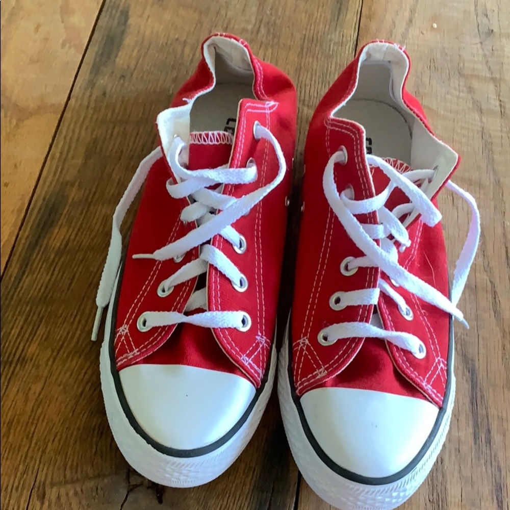 Unisex converse shoes